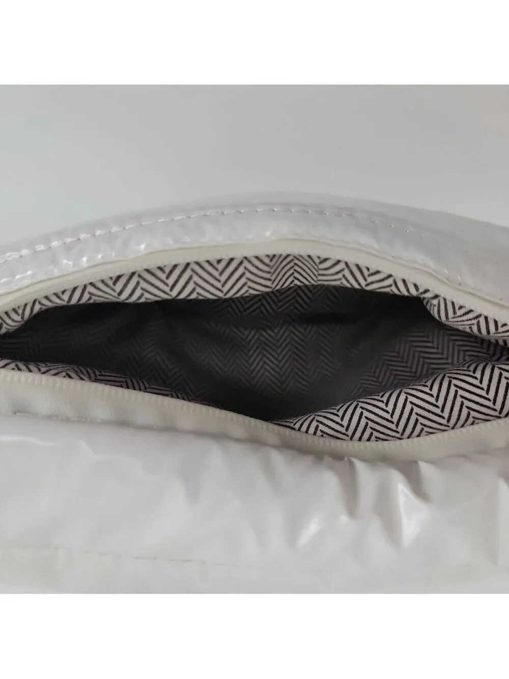 ✨ ah-dorned Puffy Crossbody / Belt Bag — White, Adjustable Strap ✨